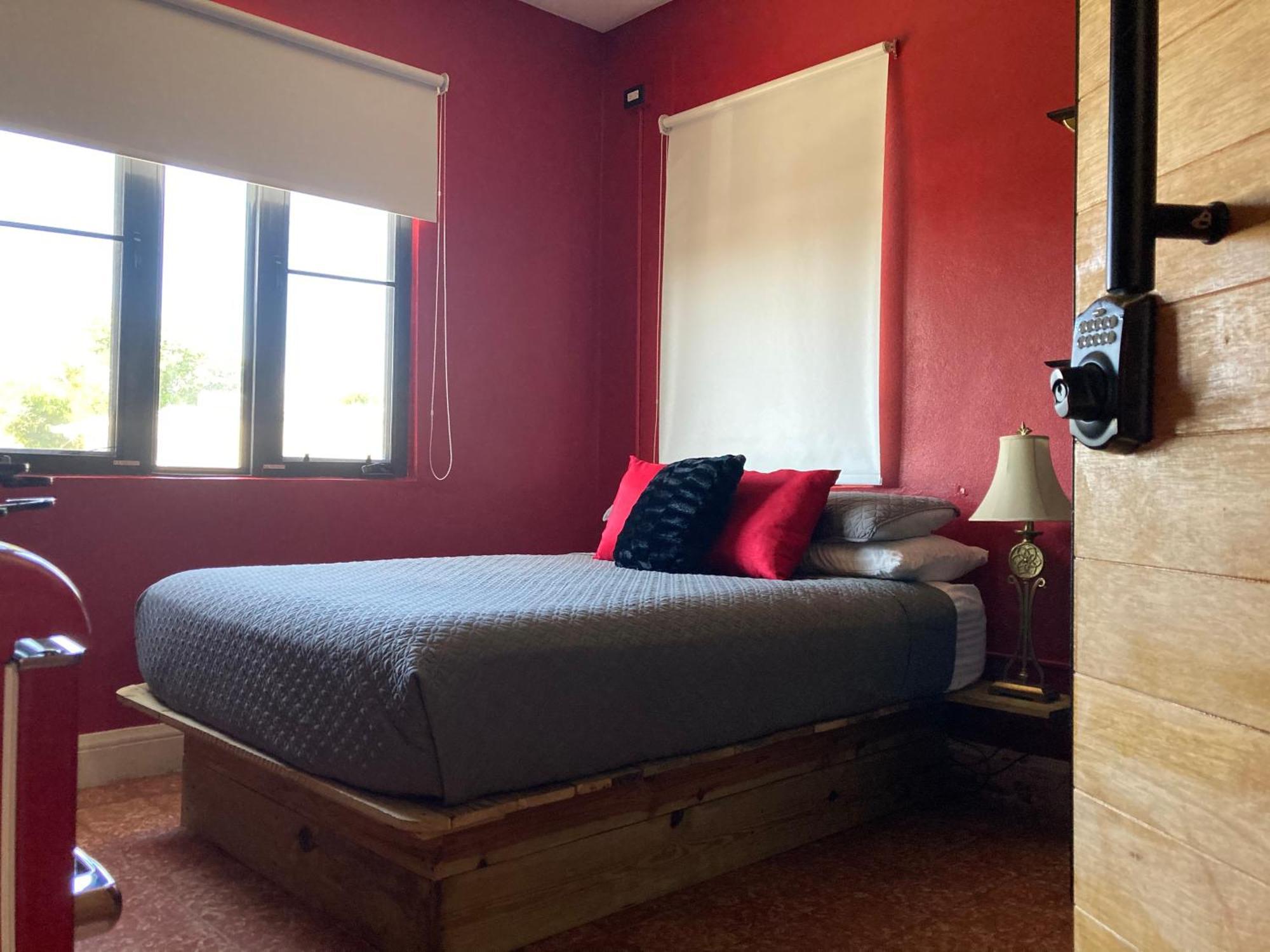 Lower Price, More Style, Discount Studio In San Juan,Pr, Beach, Free Bikes (Adults Only) Exterior foto